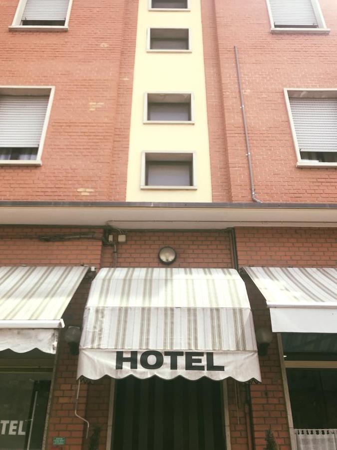 Hotel Cinzia Savignano sul Panaro Ngoại thất bức ảnh