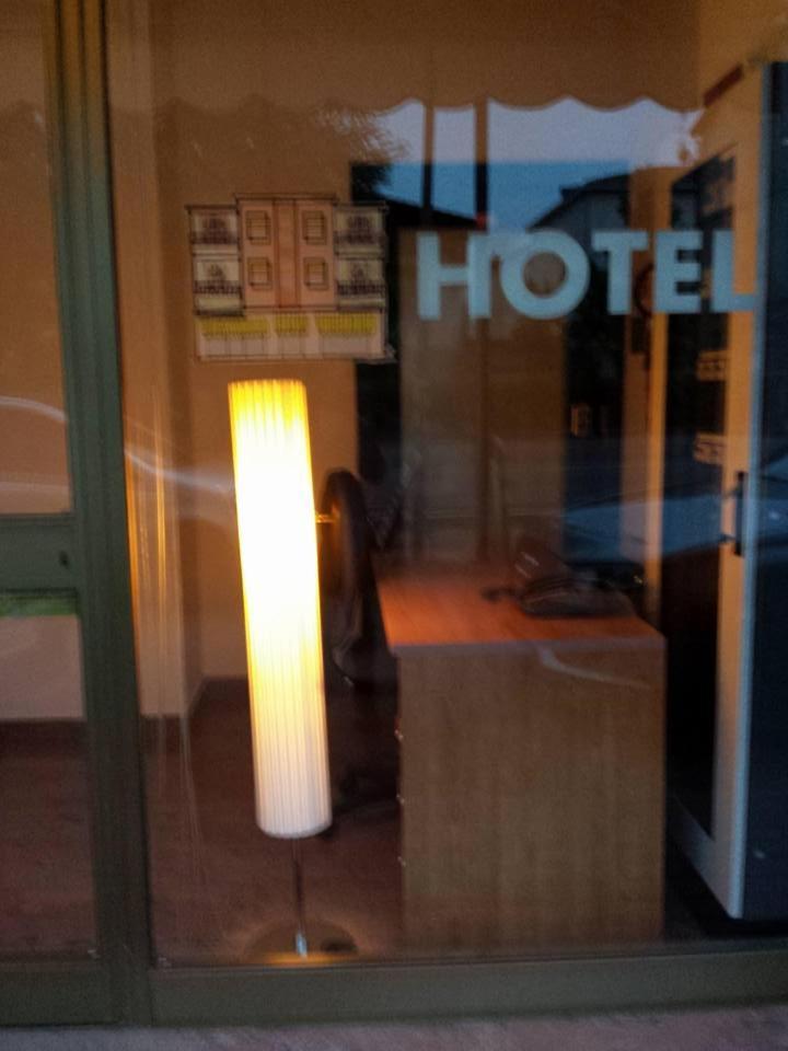 Hotel Cinzia Savignano sul Panaro Ngoại thất bức ảnh