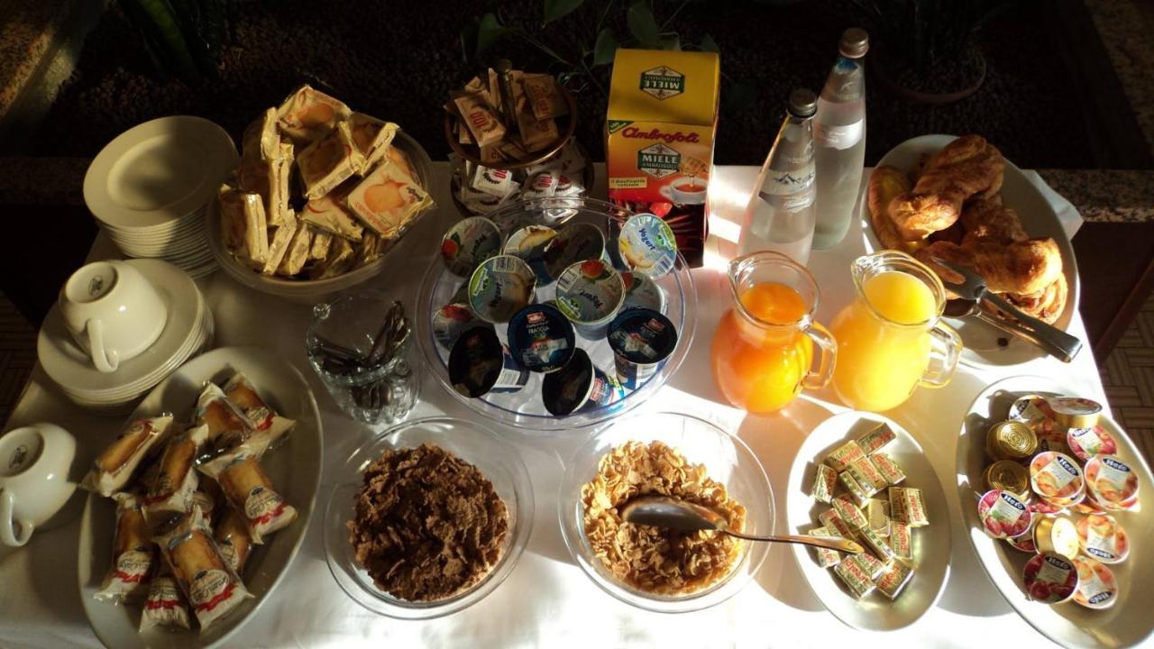 Hotel Cinzia Savignano sul Panaro Ngoại thất bức ảnh